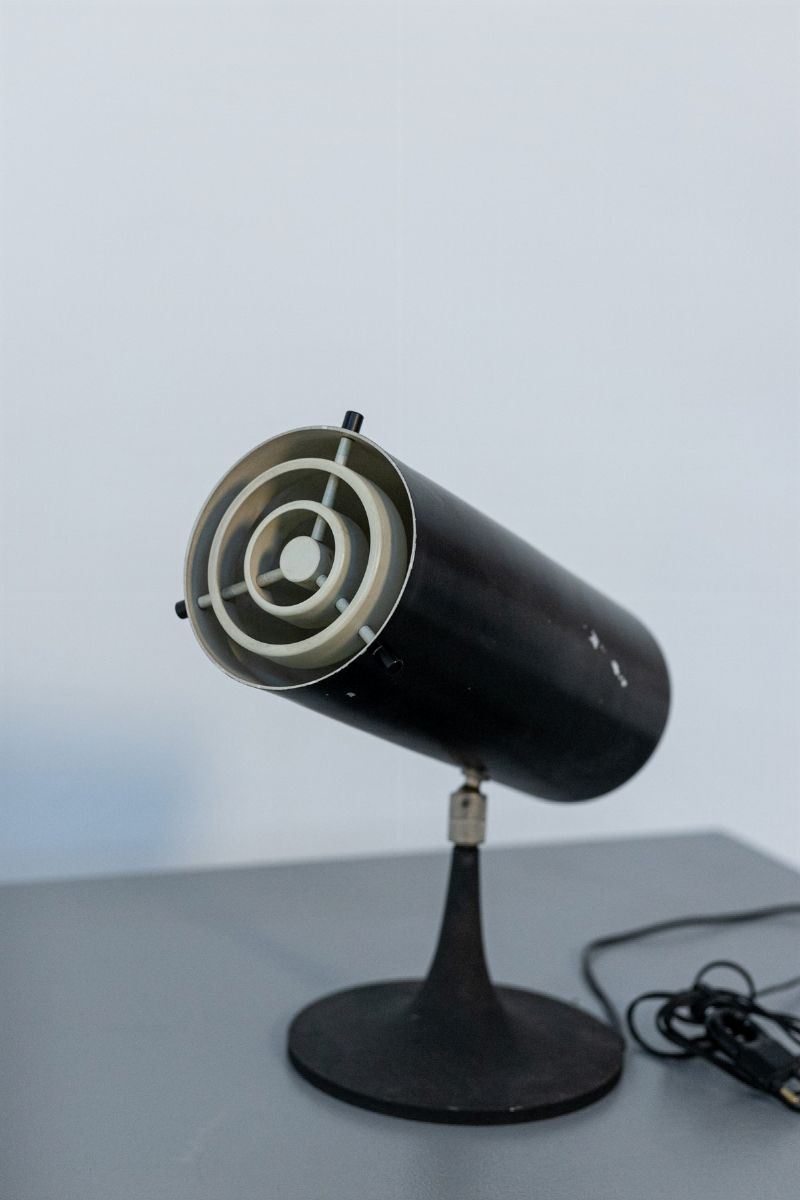 Lampada da Tavolo Modello 569 N per Arteluce, Etichetta Originale