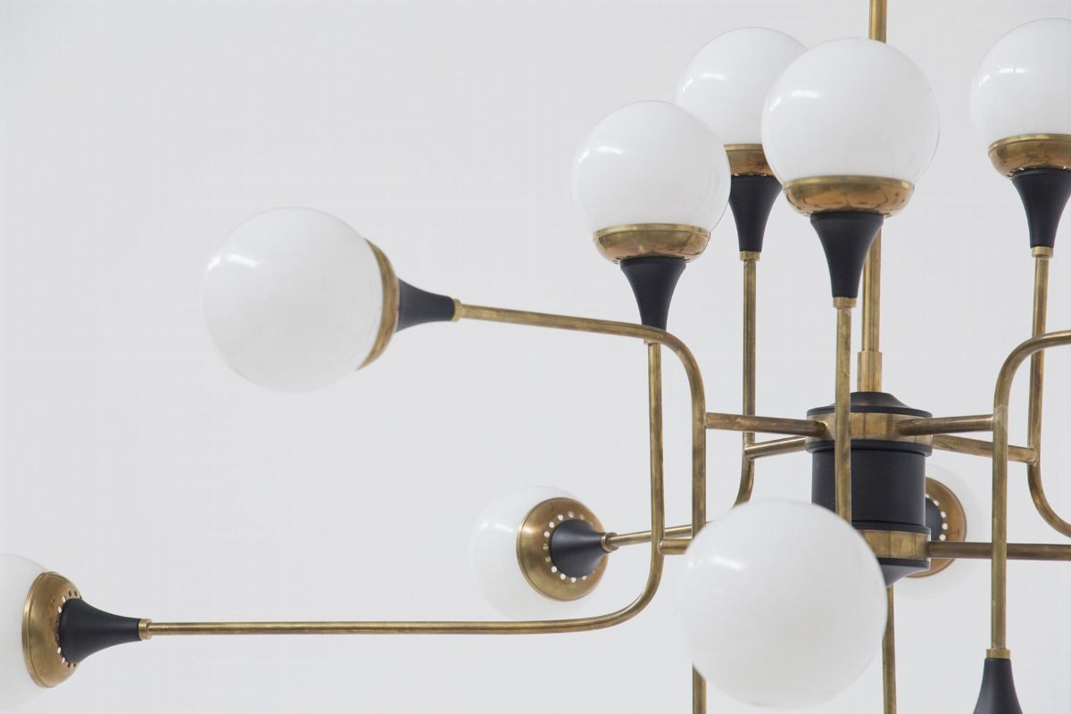 Stilnovo (attr.) Lampadario in Ottone e Vetro