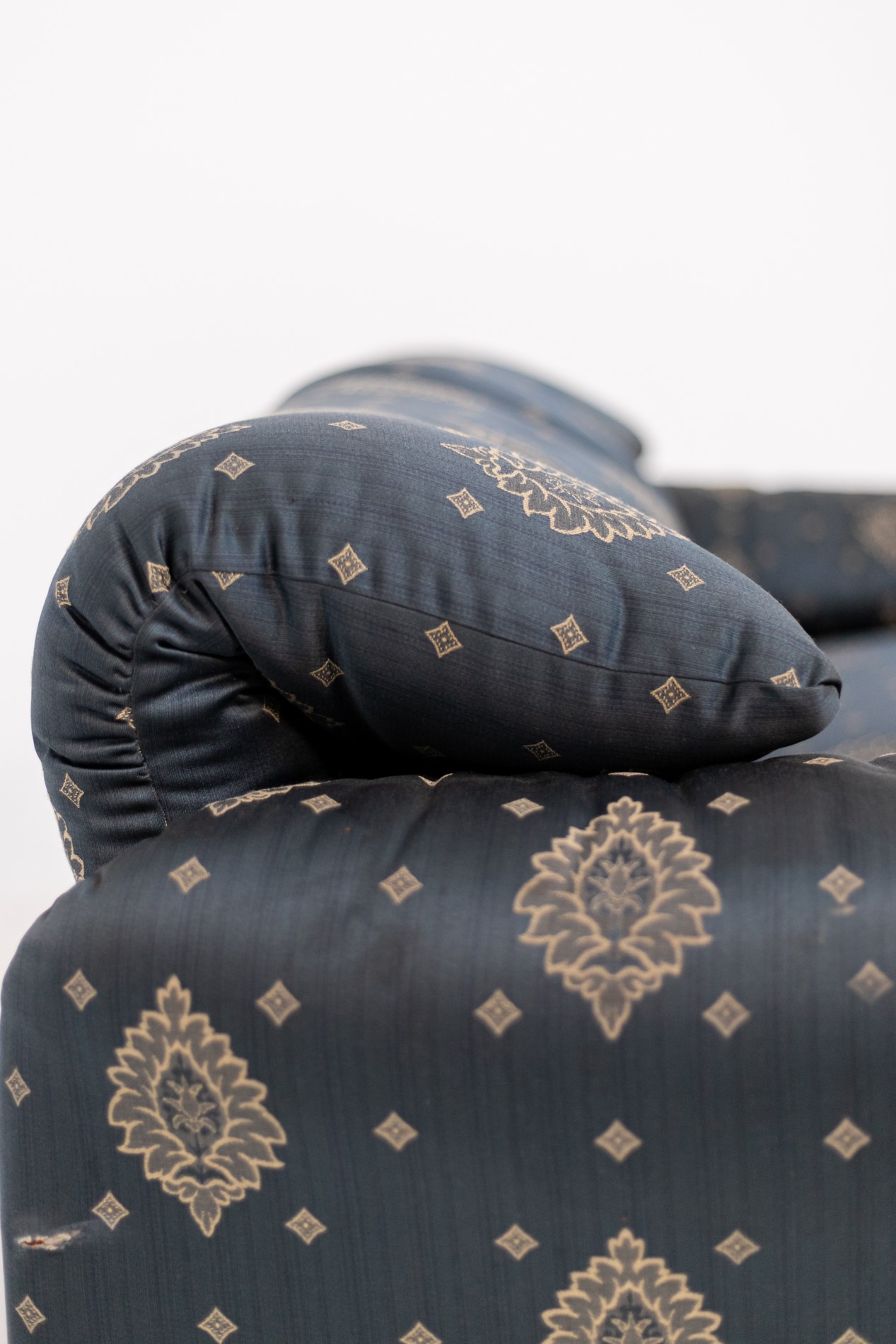 Maralunga Sofa by Vico Magistretti for Cassina in Fabric blue