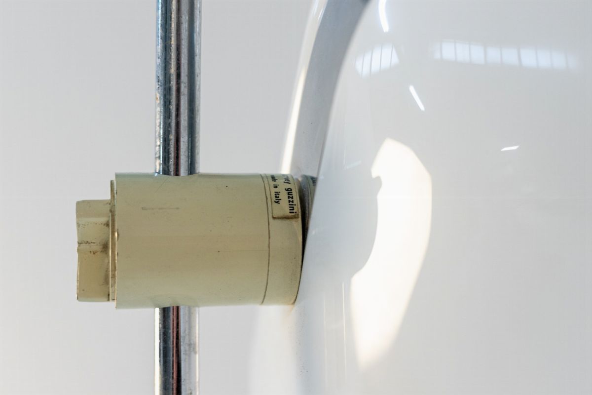 Lampada da Terra Aggiustabile Bianca Vintage Italiana