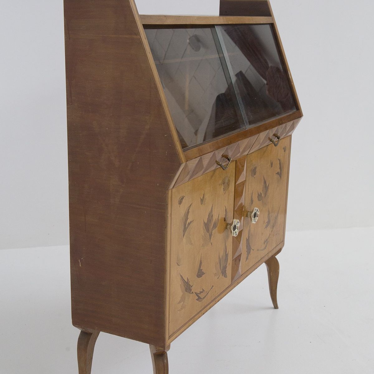 Credenza Vintage in Legno Vetro e Ceramica