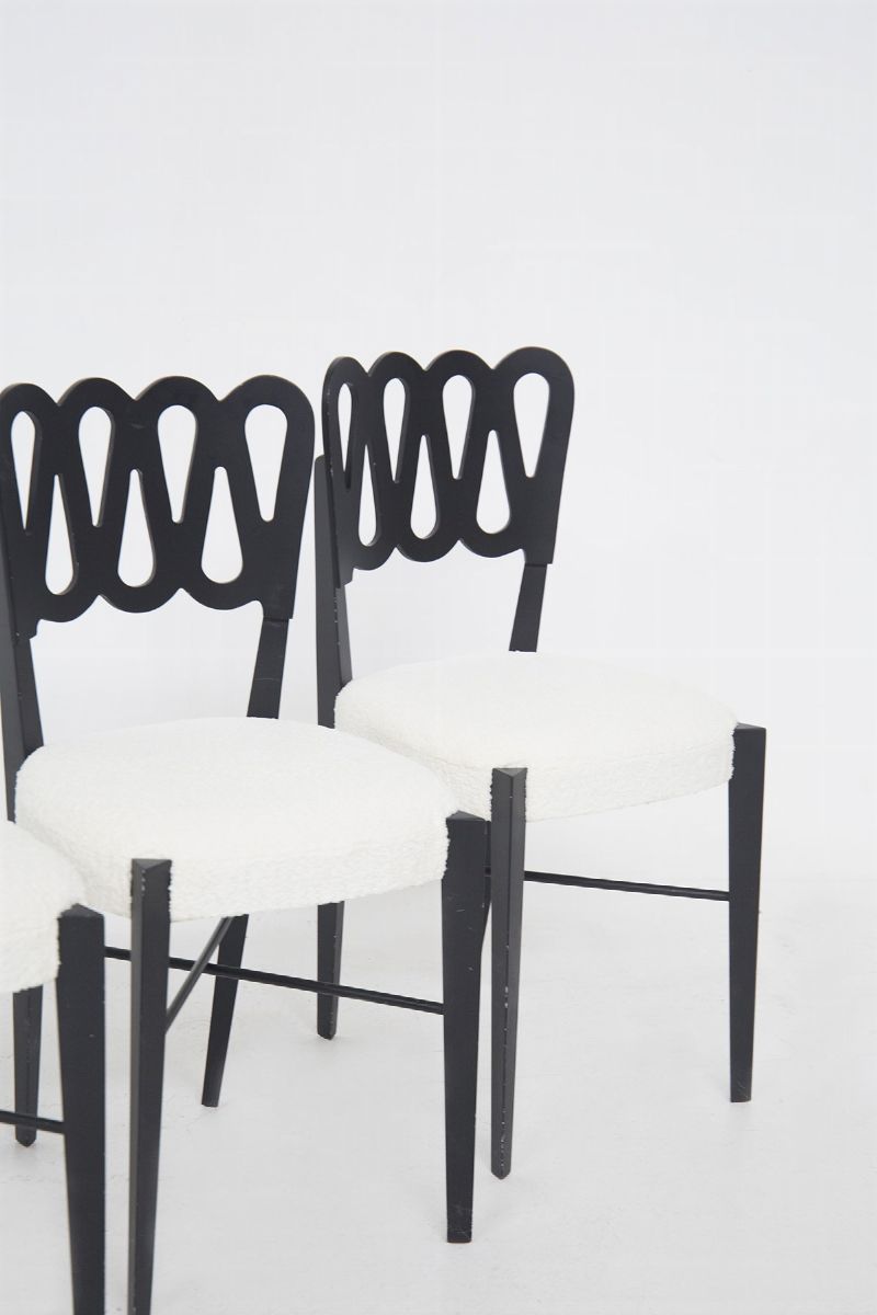 Set di Sei Sedie in Legno Verniciato e Boucle