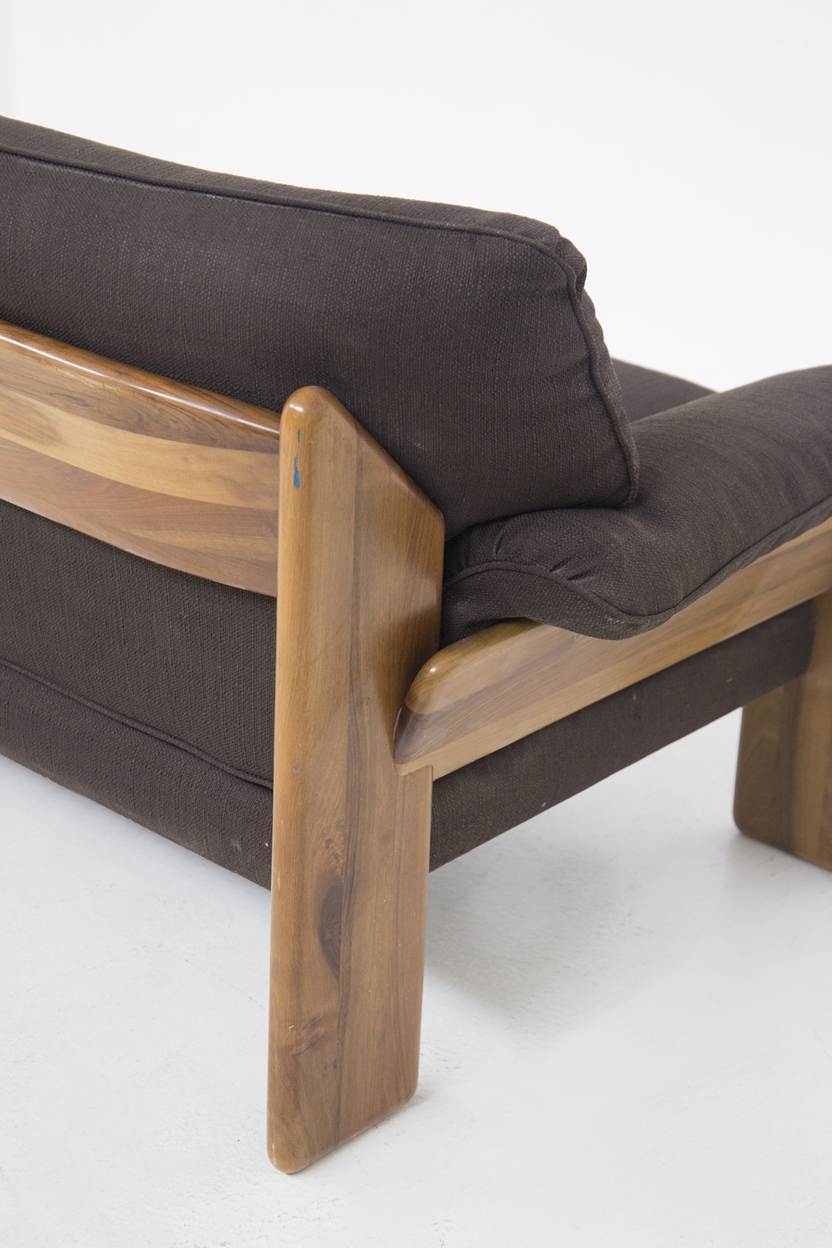 Divano Sapporo marrone a tre posti