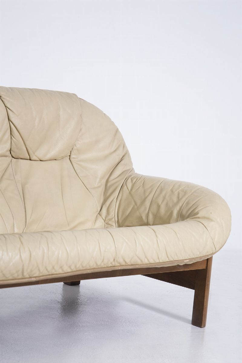 Italian Vintage Sofa in Leather Beige and Wood Two-Seat