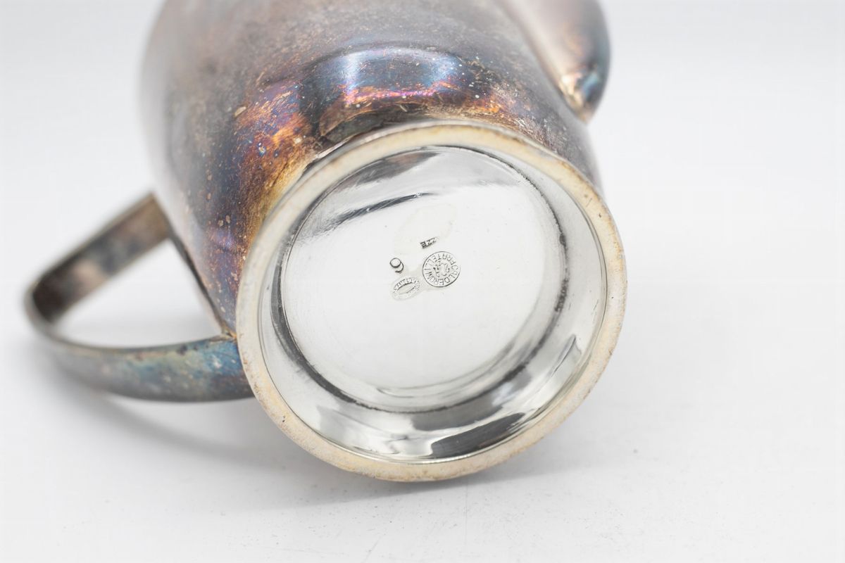 G. Ponti Coppia di brocche vintage in argento patinato