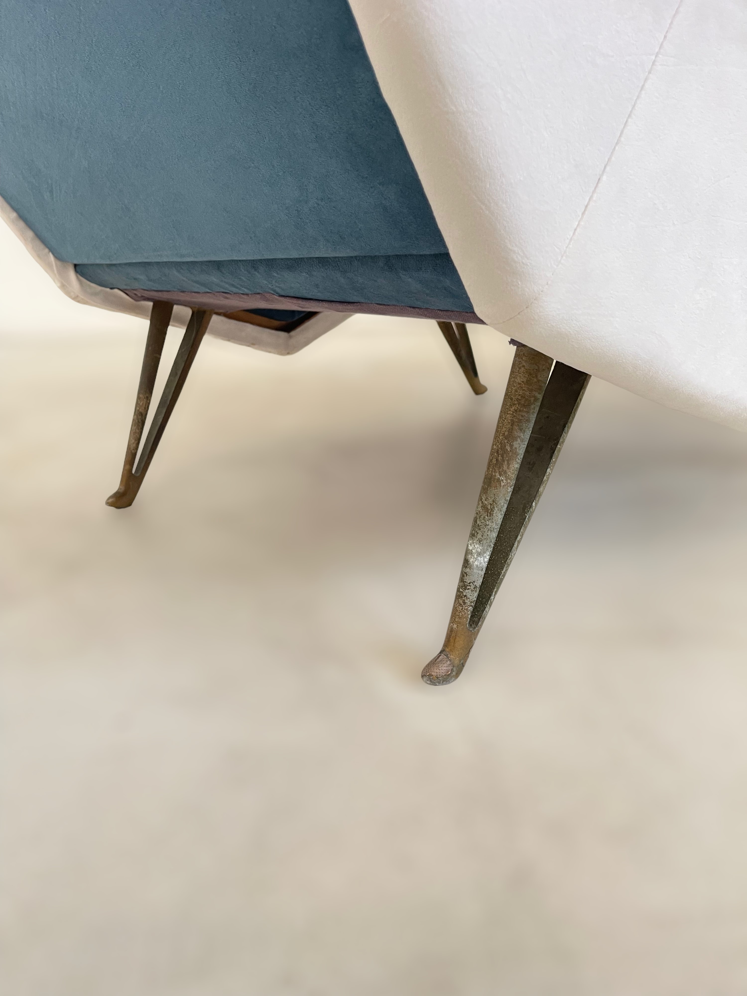 ISA Bergamo Coppia di poltrone